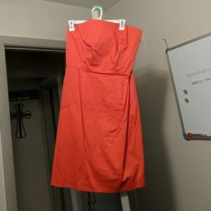 Strapless orange dress. Attachable straps included